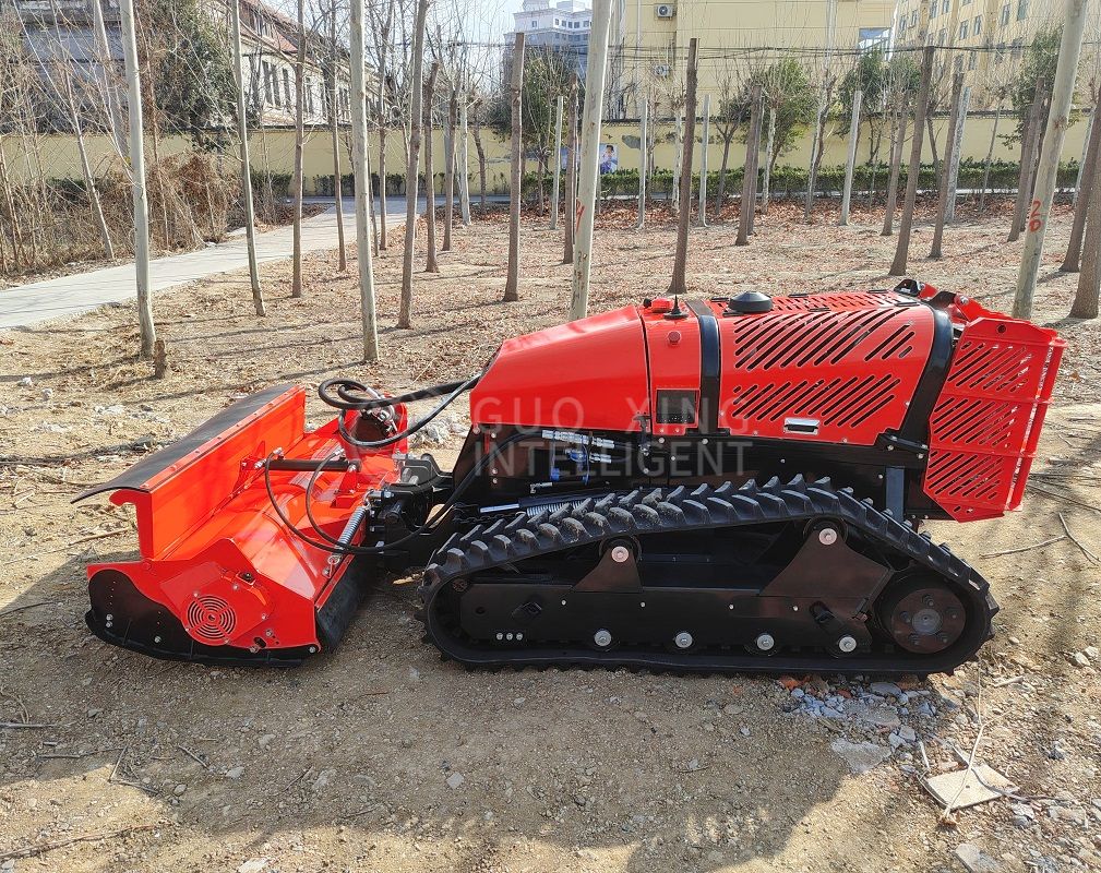 FireBreak Creation Roboter: Mächtiger Pfadöffner für Rettungsmissionen, gegen die Zeit zum Löschen von Waldbränden rast!